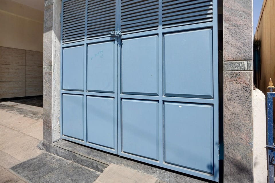 Entrance / Reception