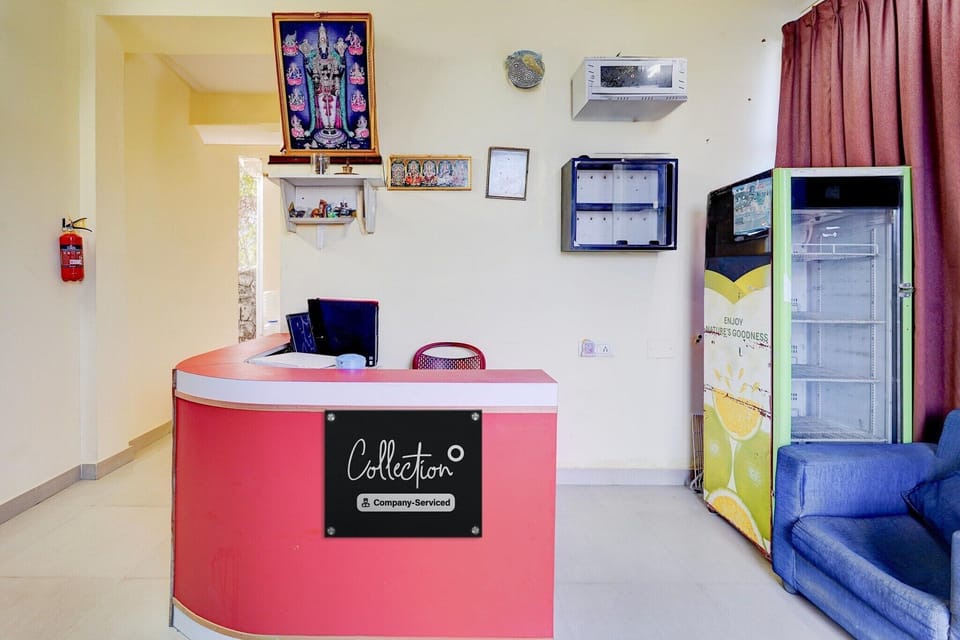 Entrance / Reception