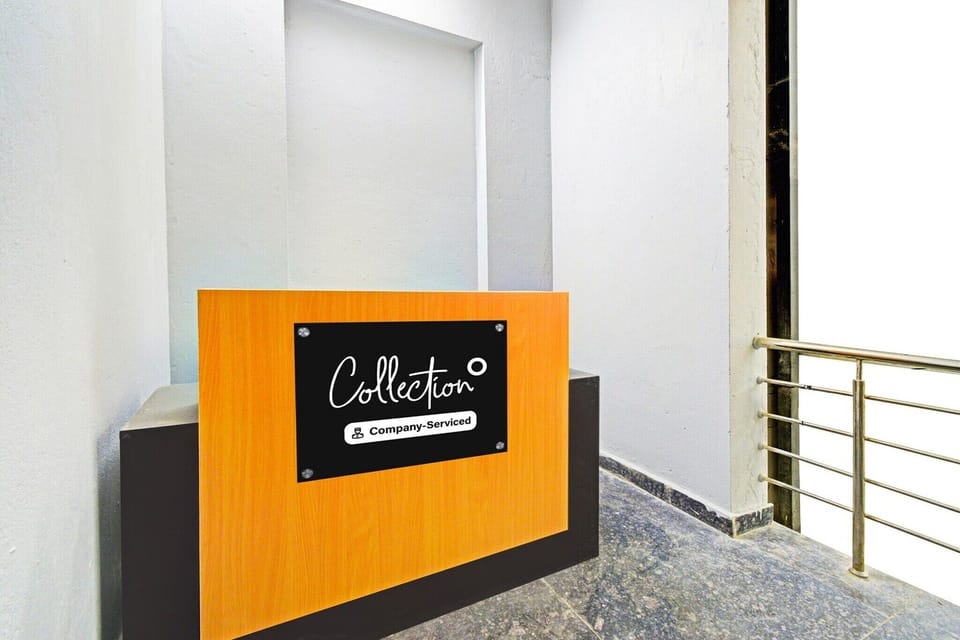 Entrance / Reception