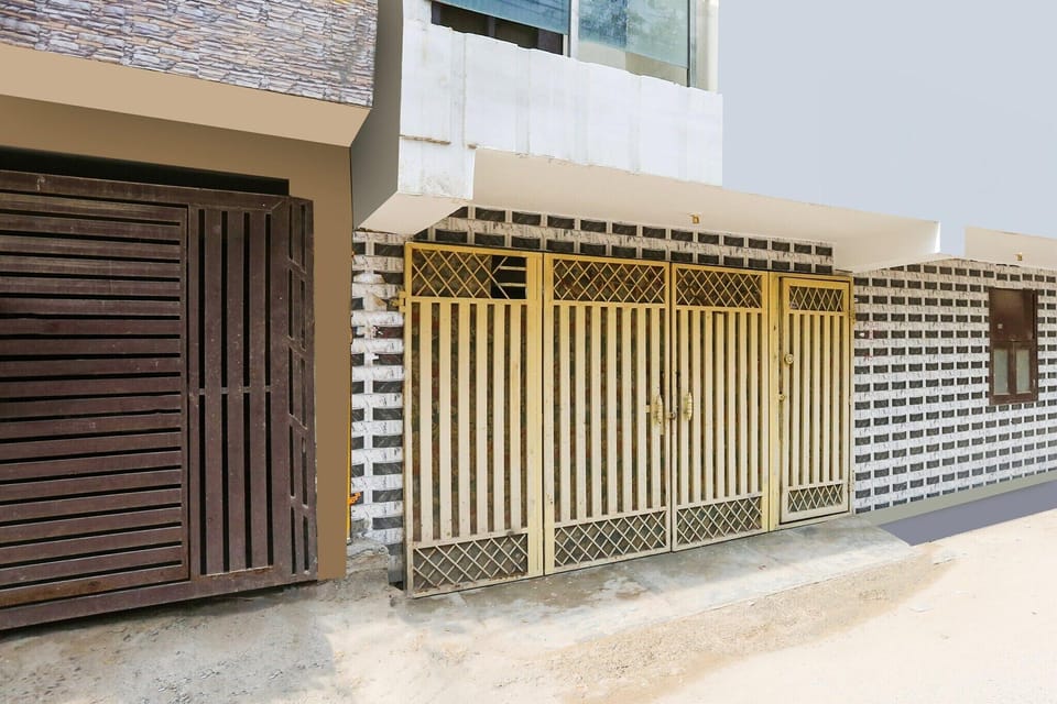 Entrance / Reception