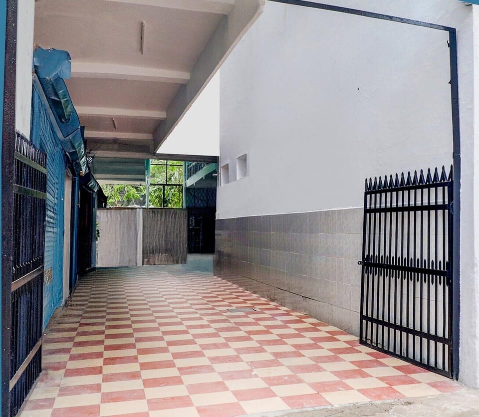 Entrance / Reception