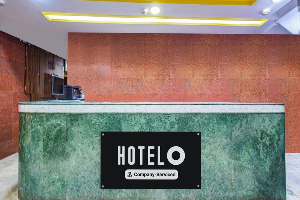 Entrance / Reception