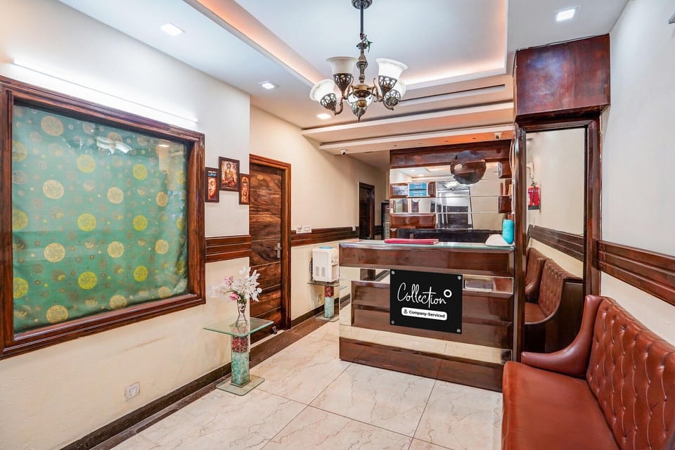 Entrance / Reception