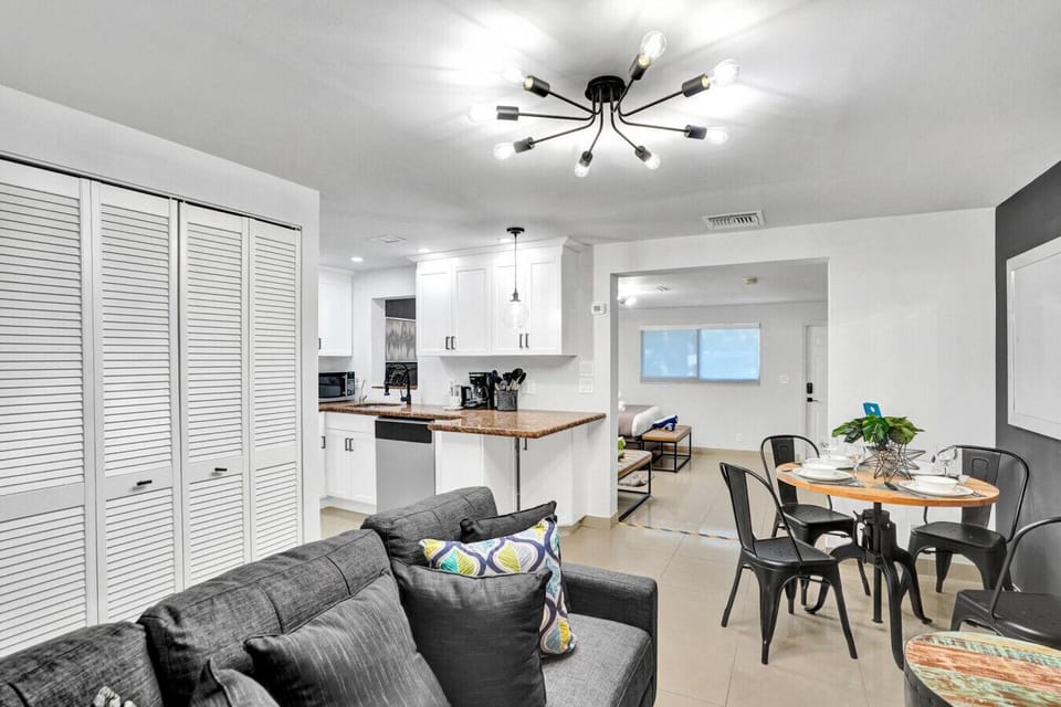 Bright & Modern Living Room — Comfortable Space to Unwind