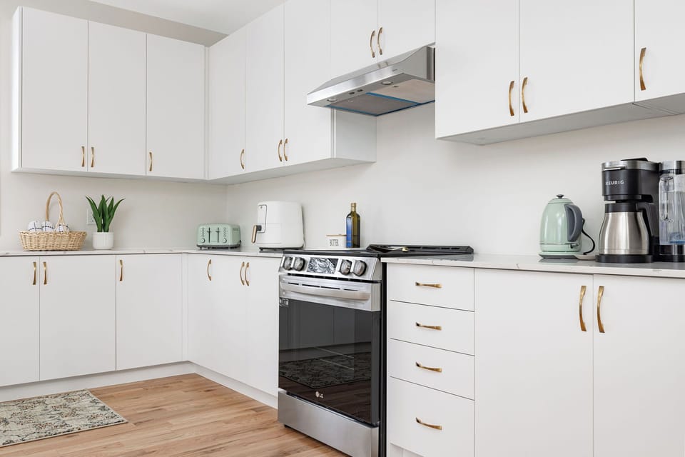 Our beautifully appointed kitchen has all the gadgets you'll need on vacation. 
