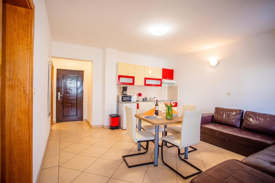 Kitchen and dining area