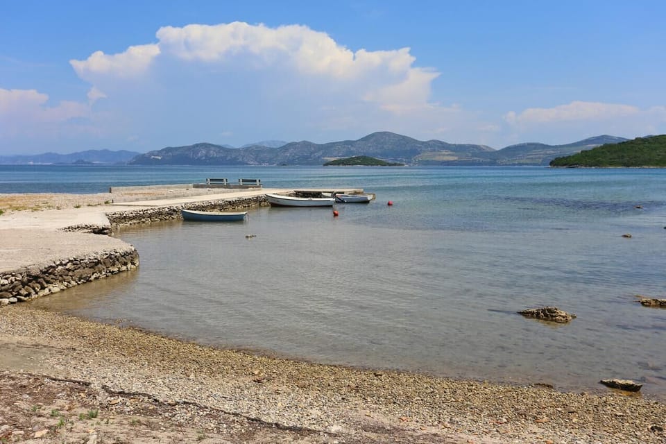 Nearby beaches