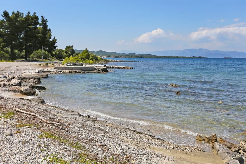 Nearby beaches