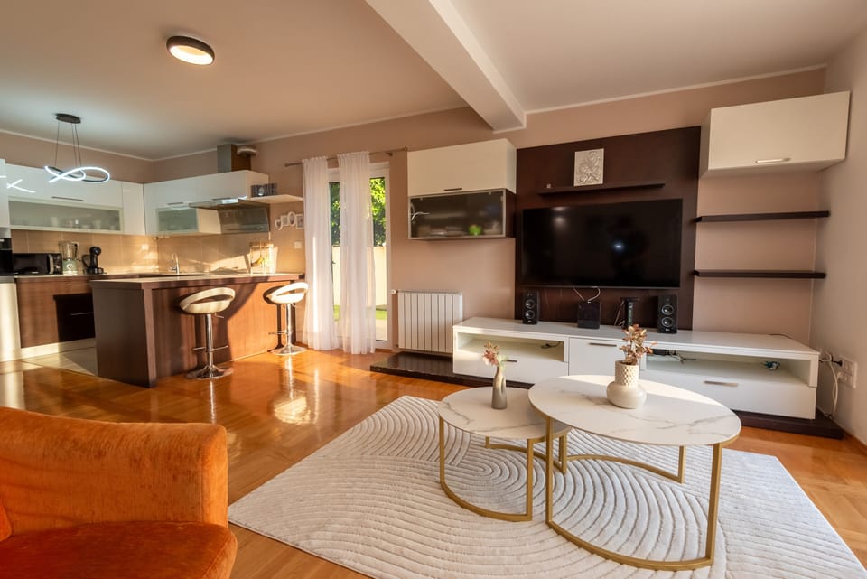 Living room 1