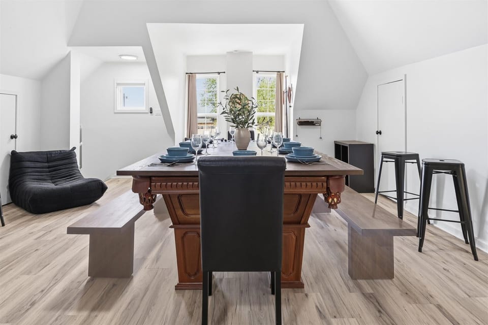 Dining Area Unit 2