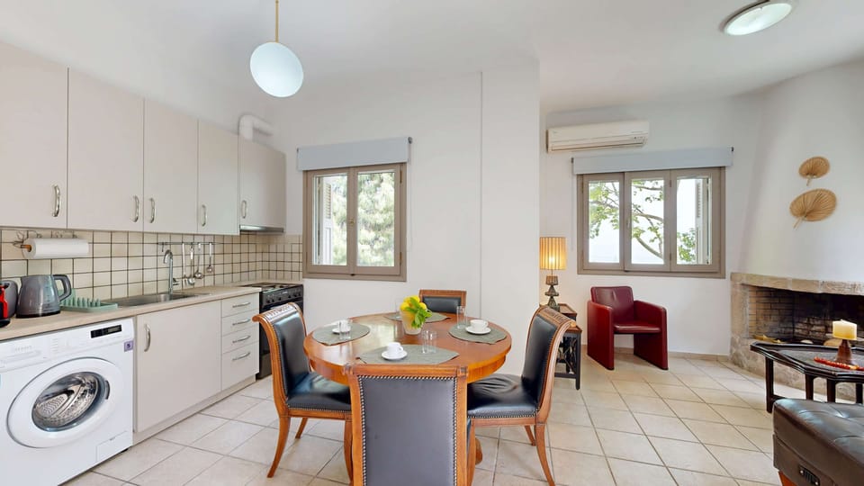 Fully Equipped Kitchen and Dining Area
