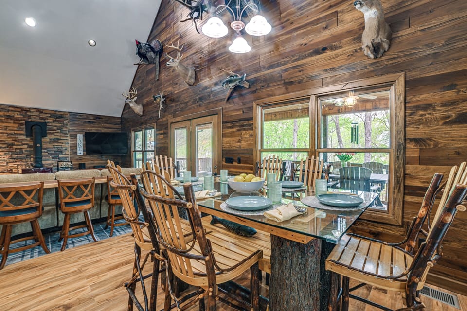Dining Area | 1st Floor