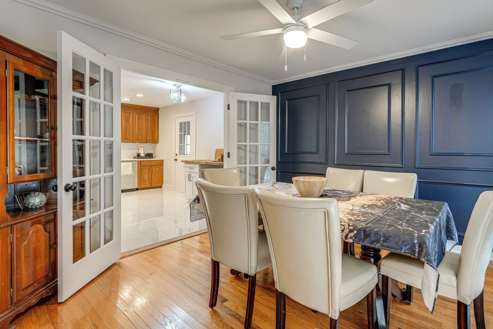 Dining Room & Kitchen | Central Heating & A/C