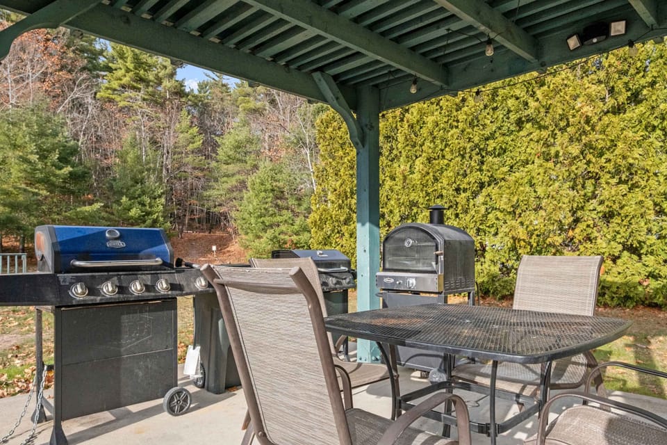 Relax in the community BBQ area & grill up a feast​