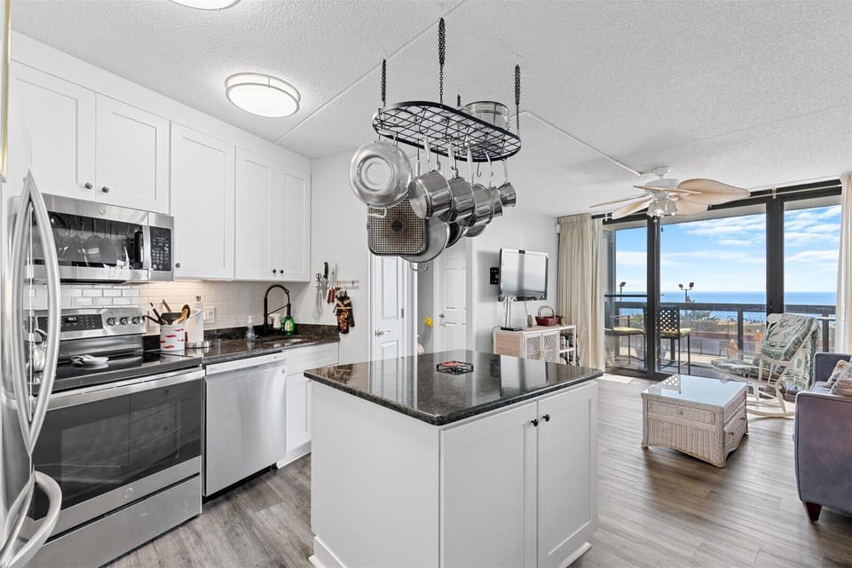 The Chef of the Family will love this new renovated Kitchen!