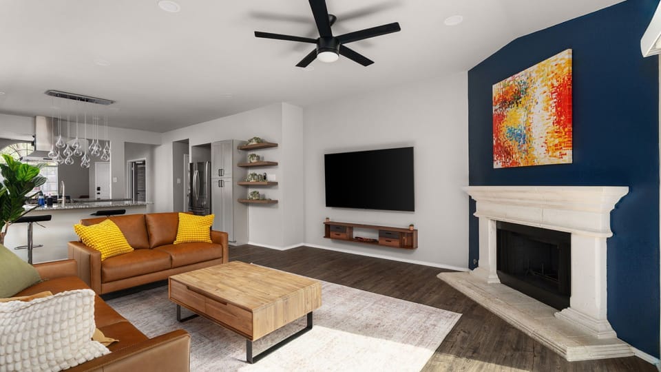 Modern Living Spaces, 75" TV, 1Gig Internet, Chic Decor