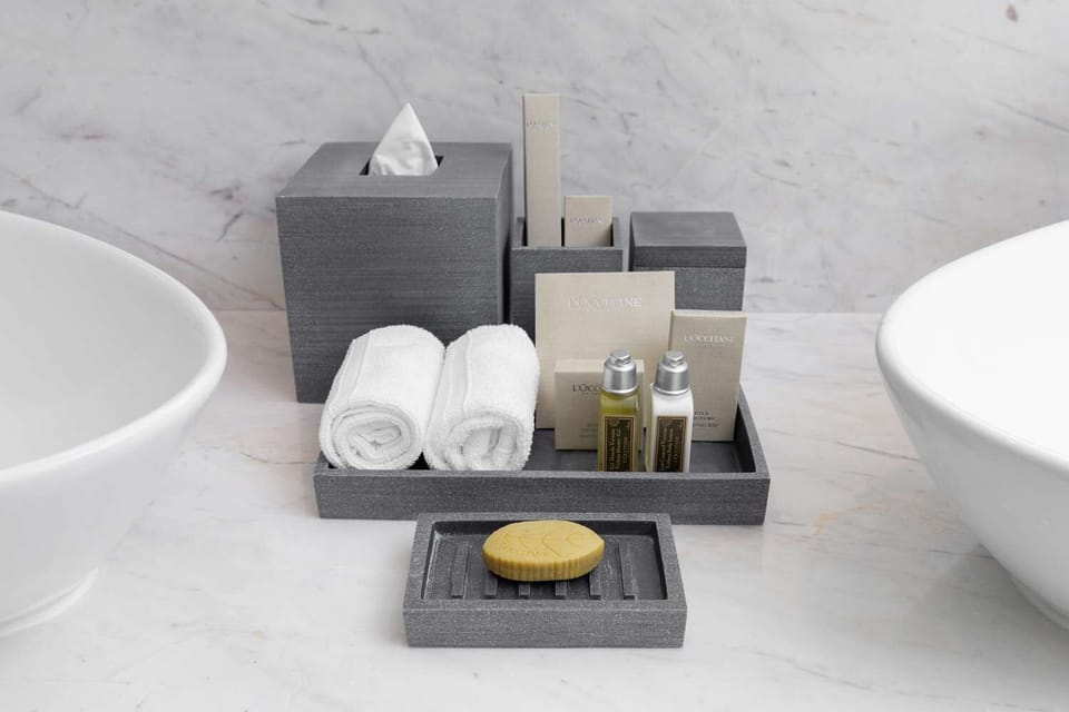 Bathroom amenities