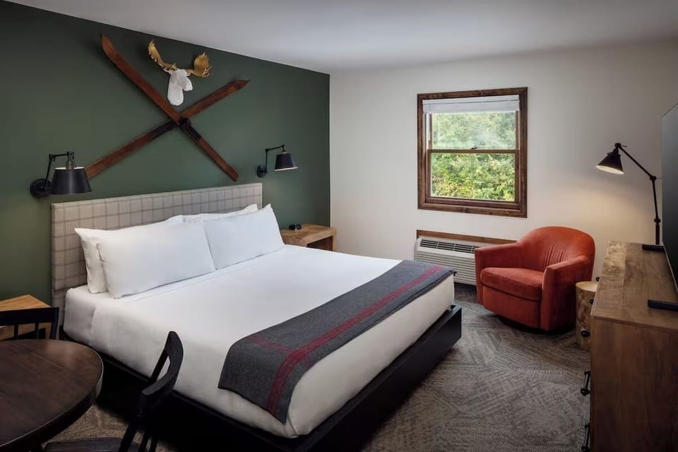 Bedroom. Interior and views may vary based on location and availability.