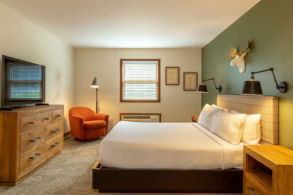 Bedroom. Interior and views may vary based on location and availability.