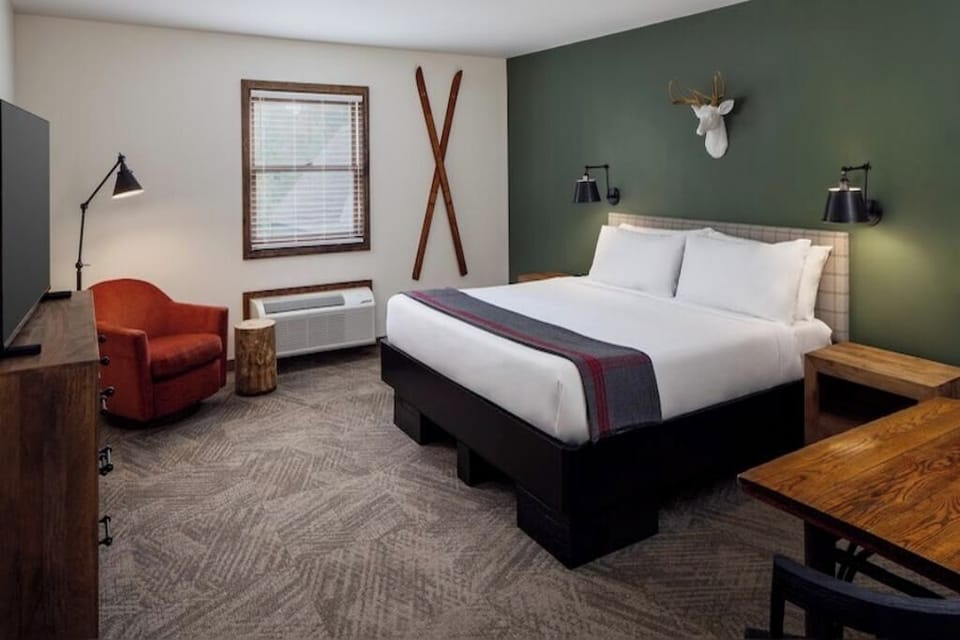 Bedroom. Interior and views may vary based on location and availability.