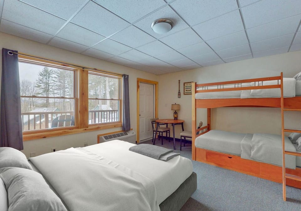 Bedroom. Interior and views may vary based on location and availability.