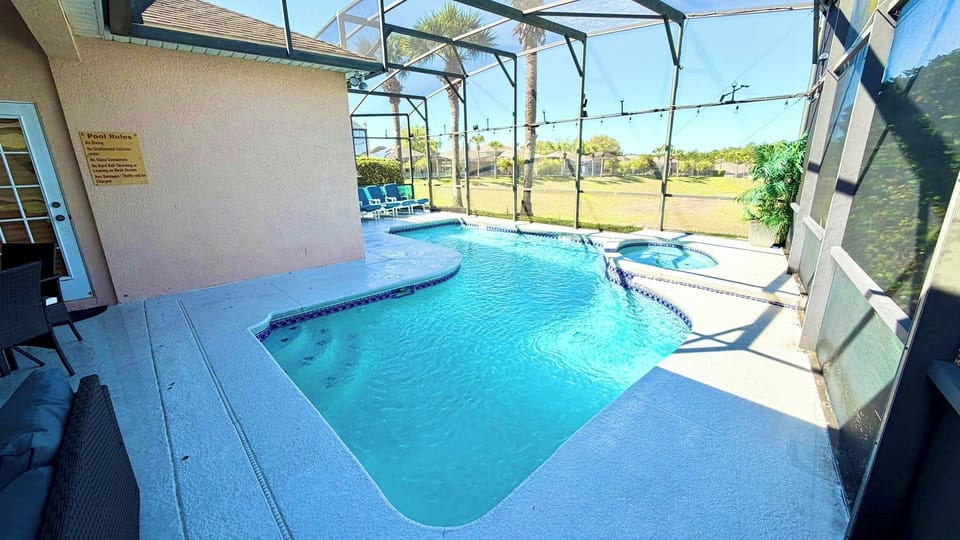 West facing pool and spa with no rear neighbors