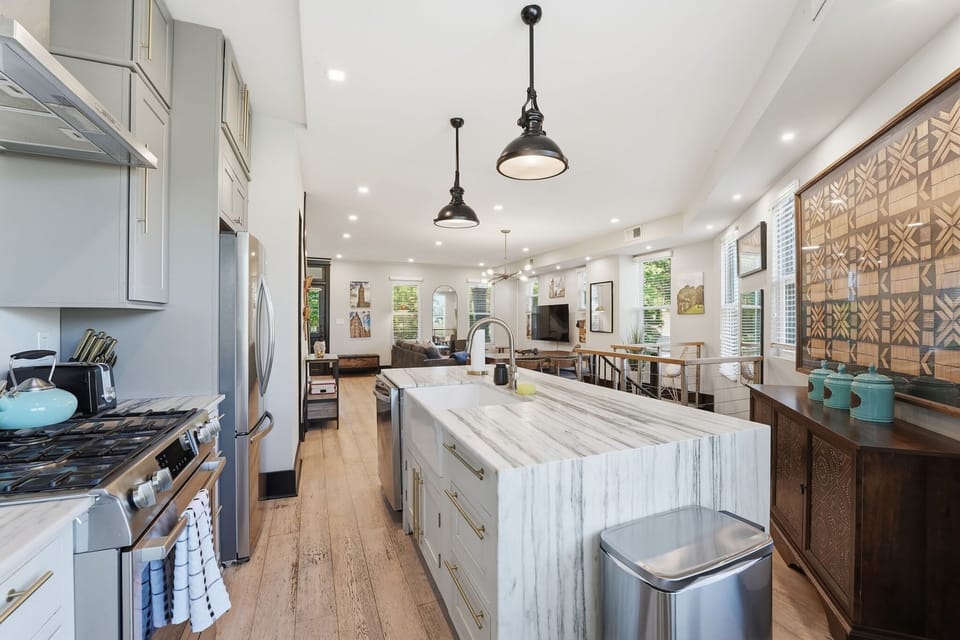 Chef's kitchen with everything for group meals