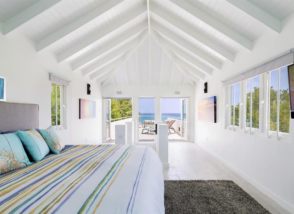 Tideline- 4BR Beachfront Modern Villa (3389)