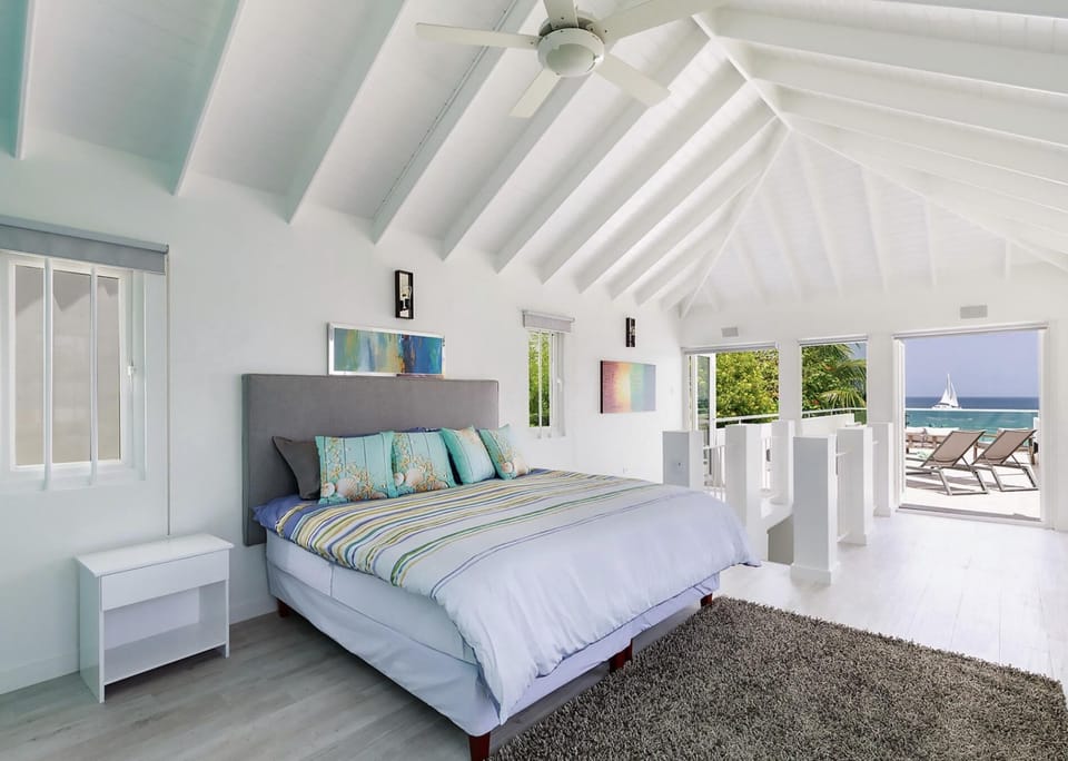 Tideline- 4BR Beachfront Modern Villa (3388)