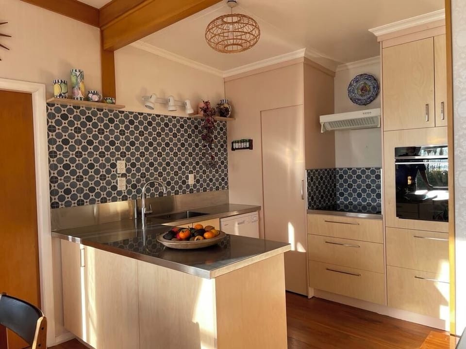 Updated kitchen with everything you need including induction hob and modern oven