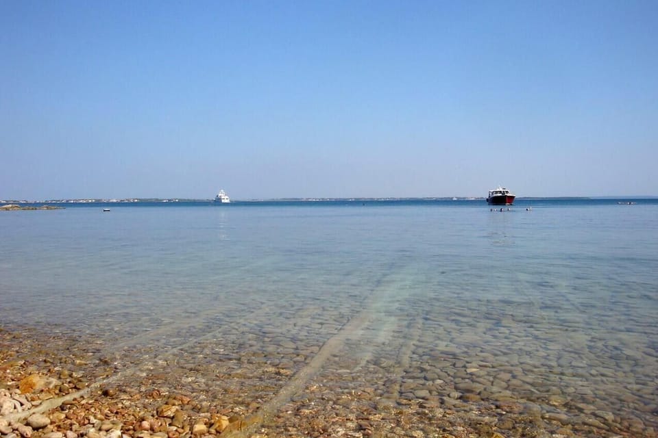Nearby beaches