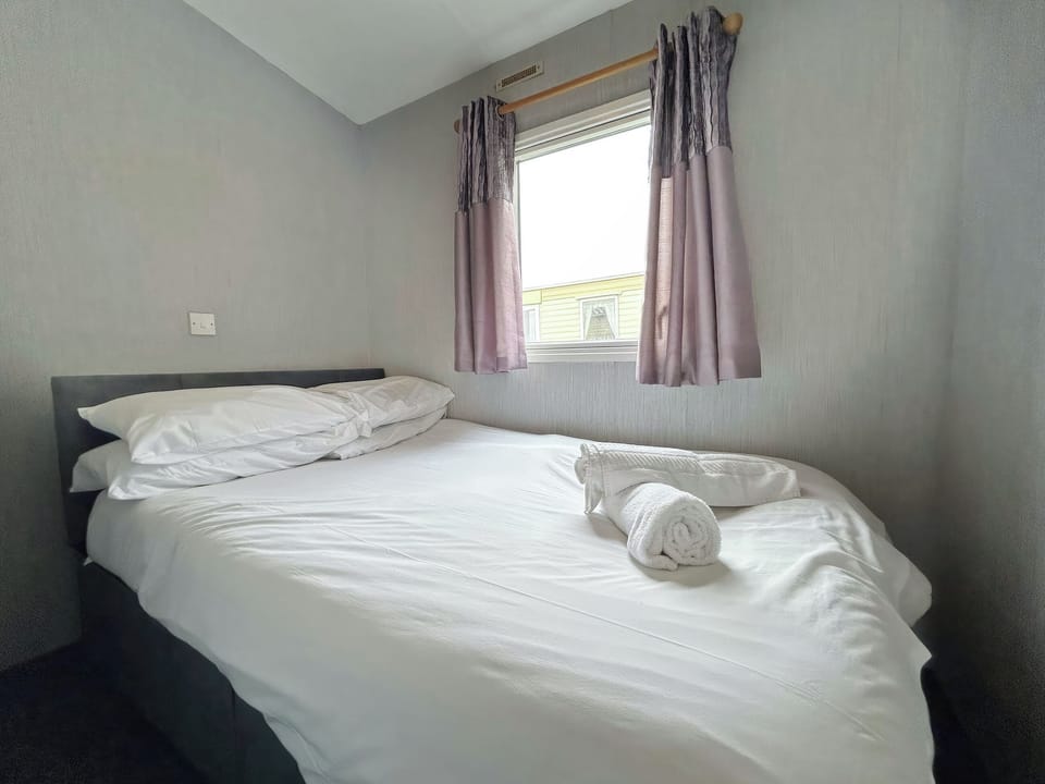 Double bedroom | The Rowan - Brechin Retreats, Brechin