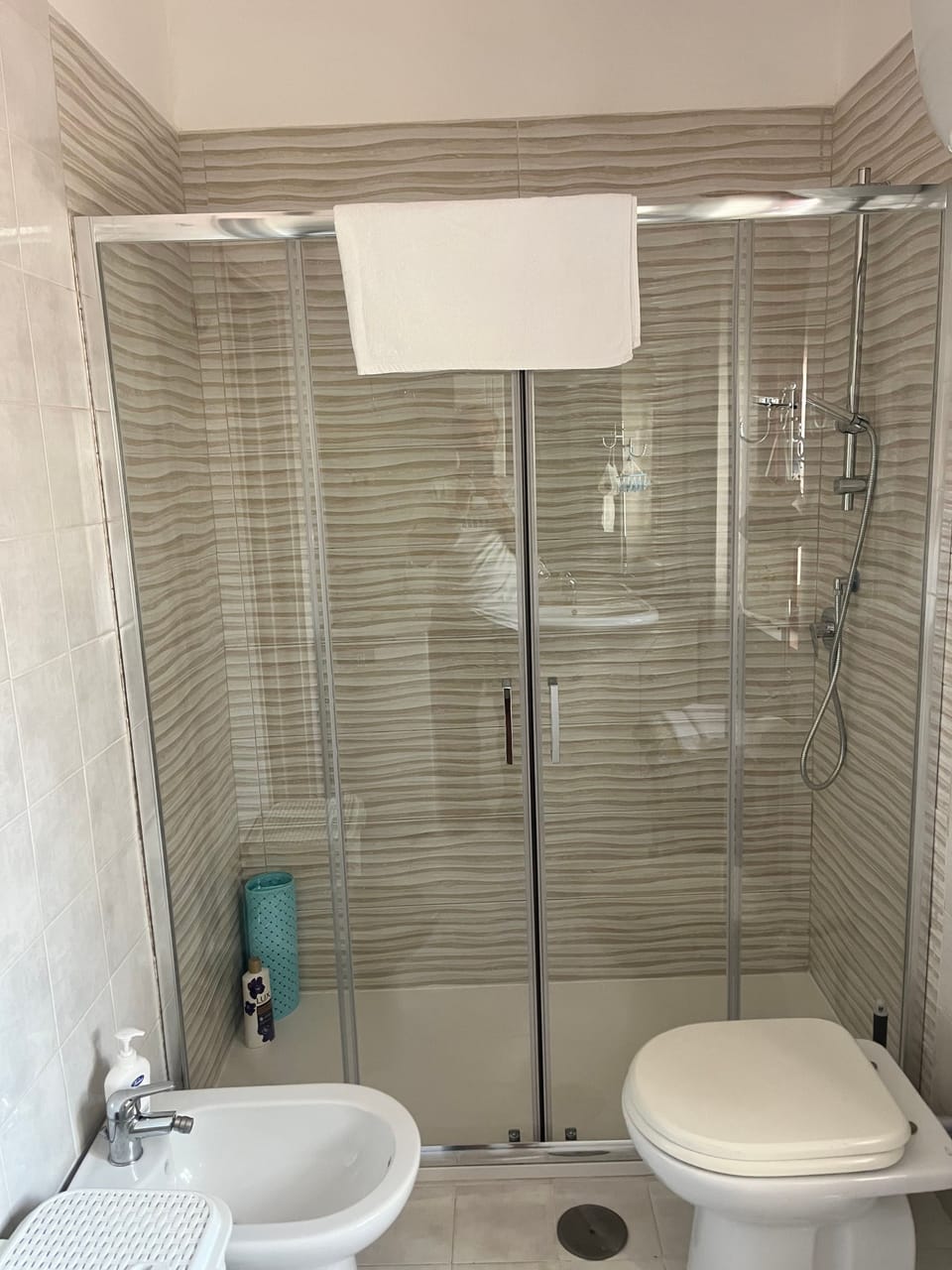 Apartment 'Le Stelle Di Zia Pina' with Sea View, Wi-Fi and Air Conditioning Apartment in Ercolano