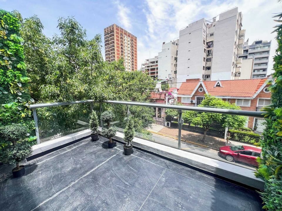 [Balcony] Large balcony with jaw-dropping views