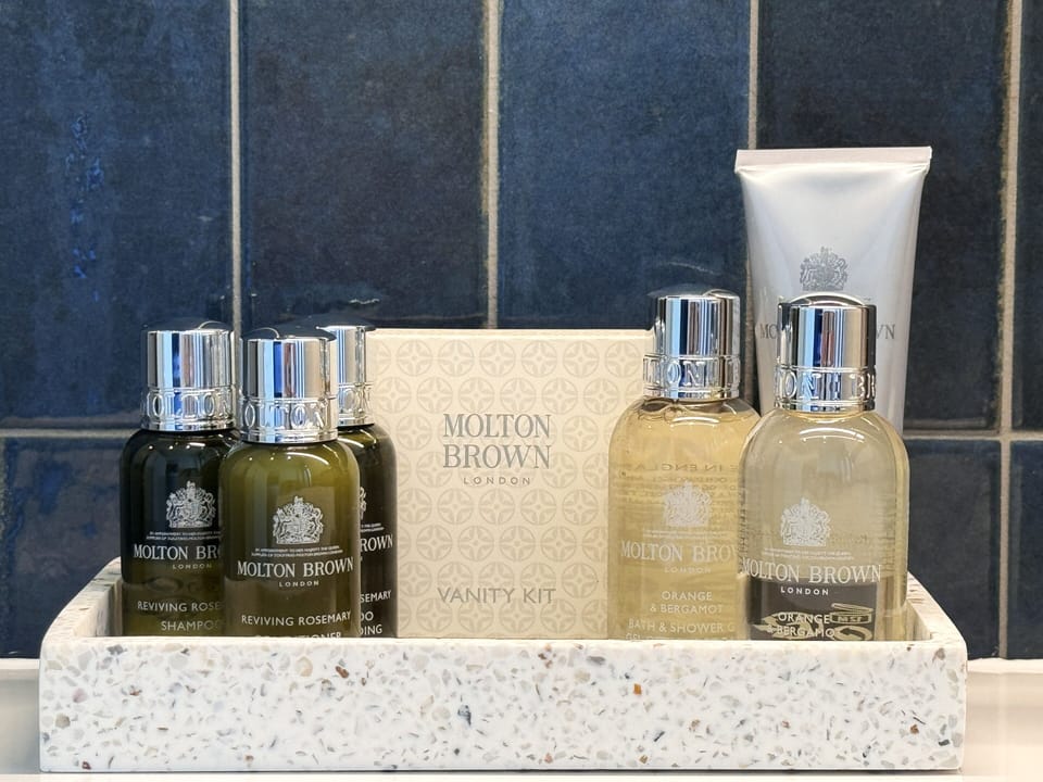 Bathroom amenities