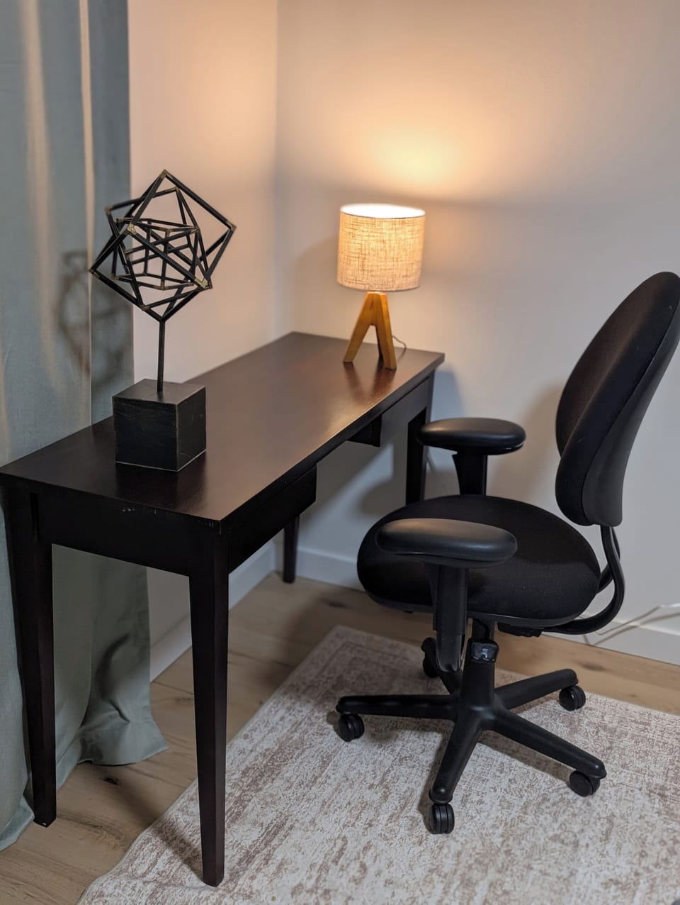Work station