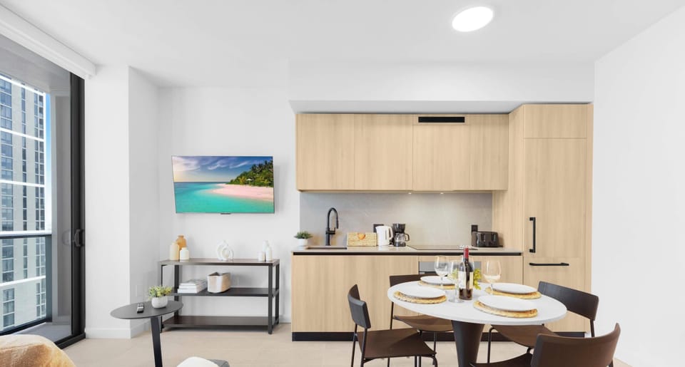 Kitchen and dining - Open layout 