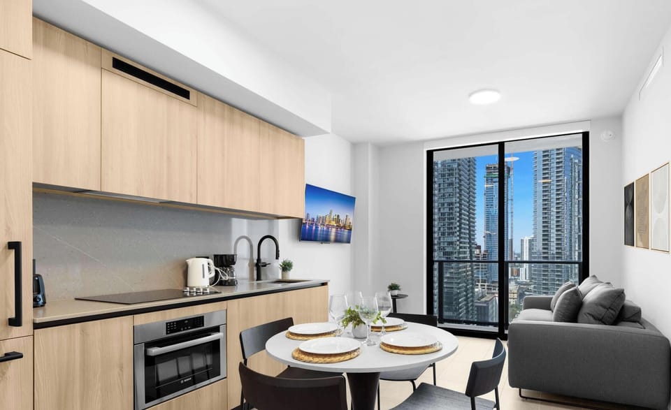 Living room - Kitchen - Open layout 