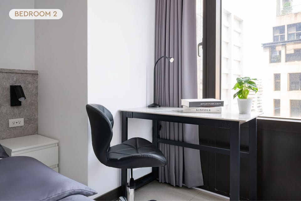 Large Bedroom 2:
• Double & Single Bed 
• Bedside Tables
• Closet
• Desk & Chair