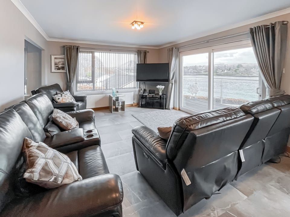 Open plan living space | Lagavulin, North Connel
