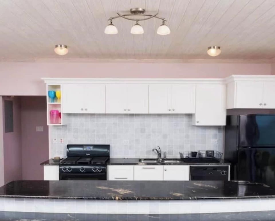Modern Kitchen 