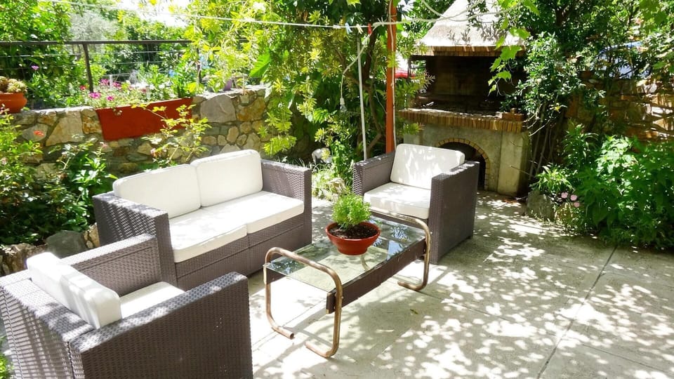 Shared garden seating area