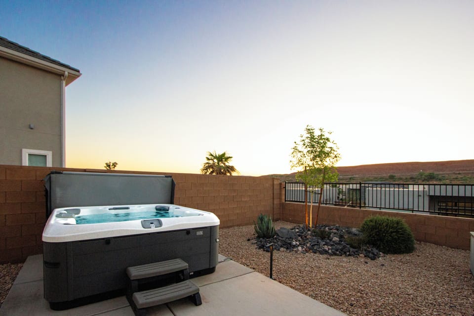 Private hot tub