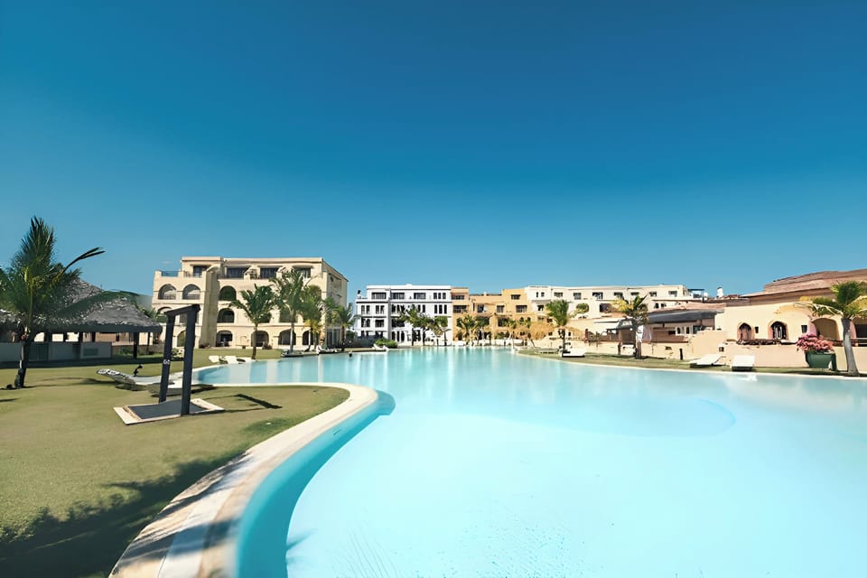 Large Pool right in front of the property