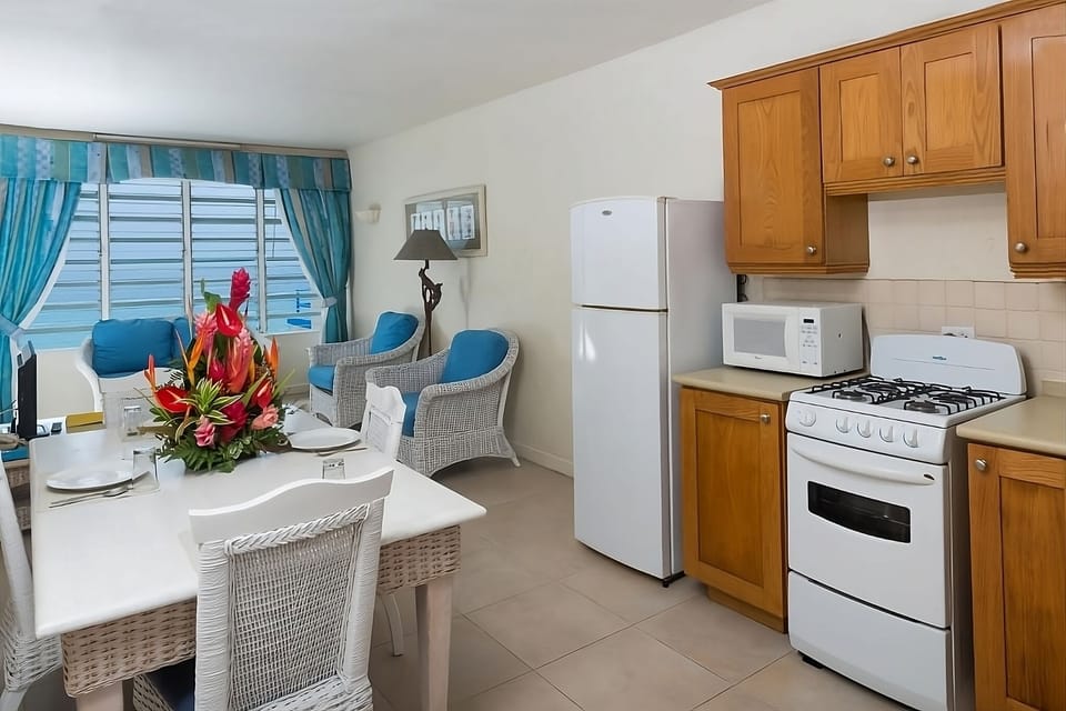 Share casual breakfasts at the table before beach adventures.
