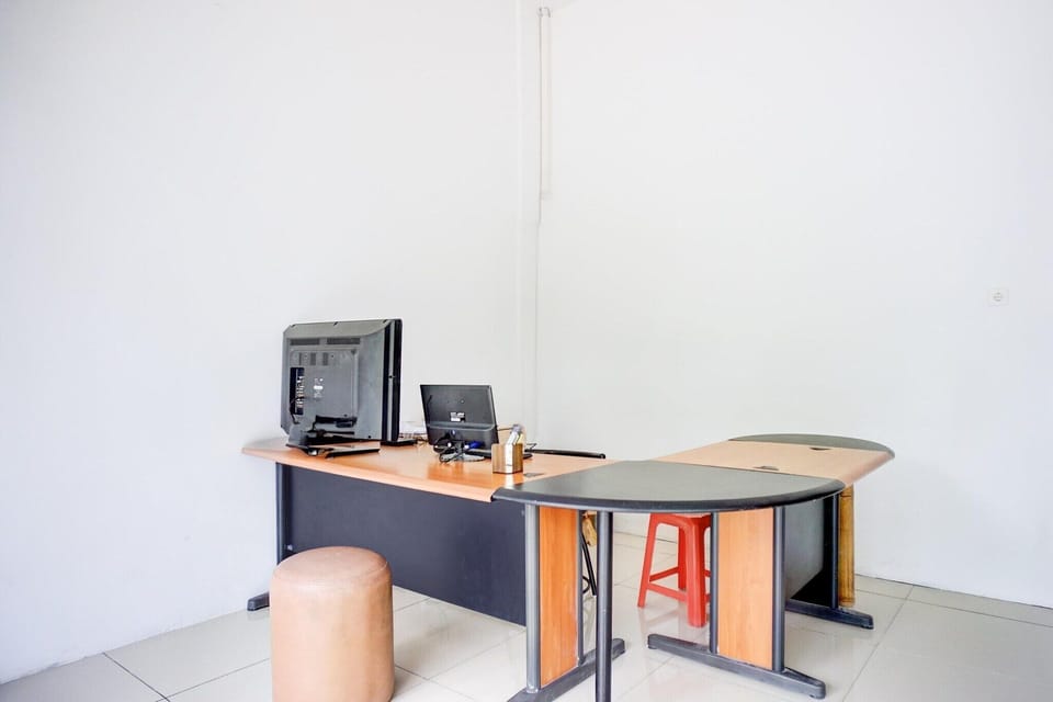Entrance / Reception