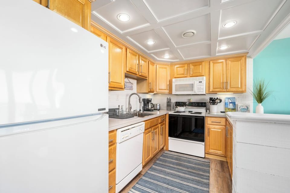 The Light, Bright & Open Kitchen is sure to be a Chef's Dream!