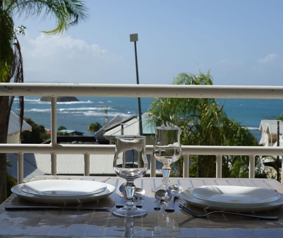 For lunch and dinner with ocean view