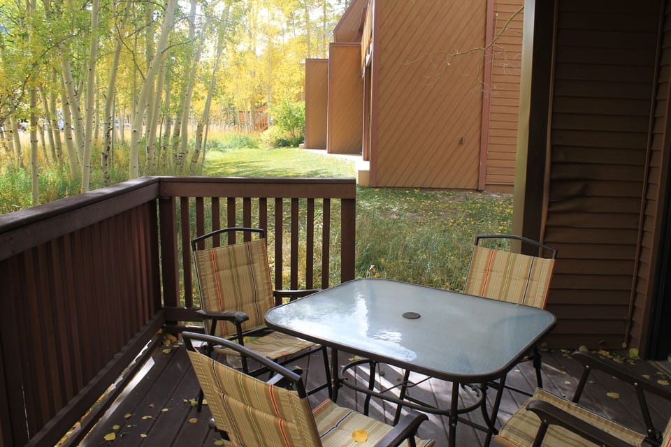 Outdoor dining