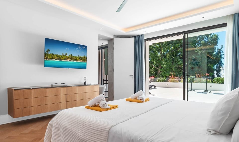 Spacious master bedroom.